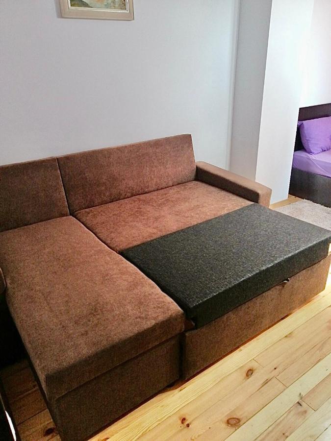 Bright Central Studio For 4 In 부르가스 외부 사진